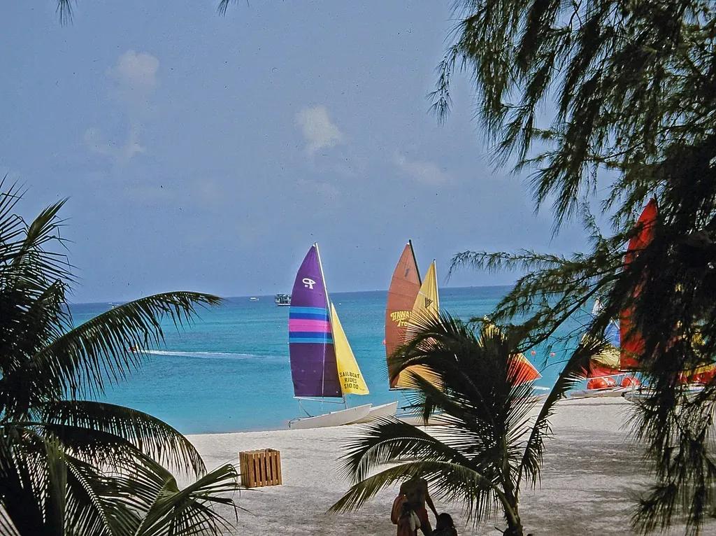 Cayman Islands travel destination - Buy eSIM Cayman Islands for mobile internet