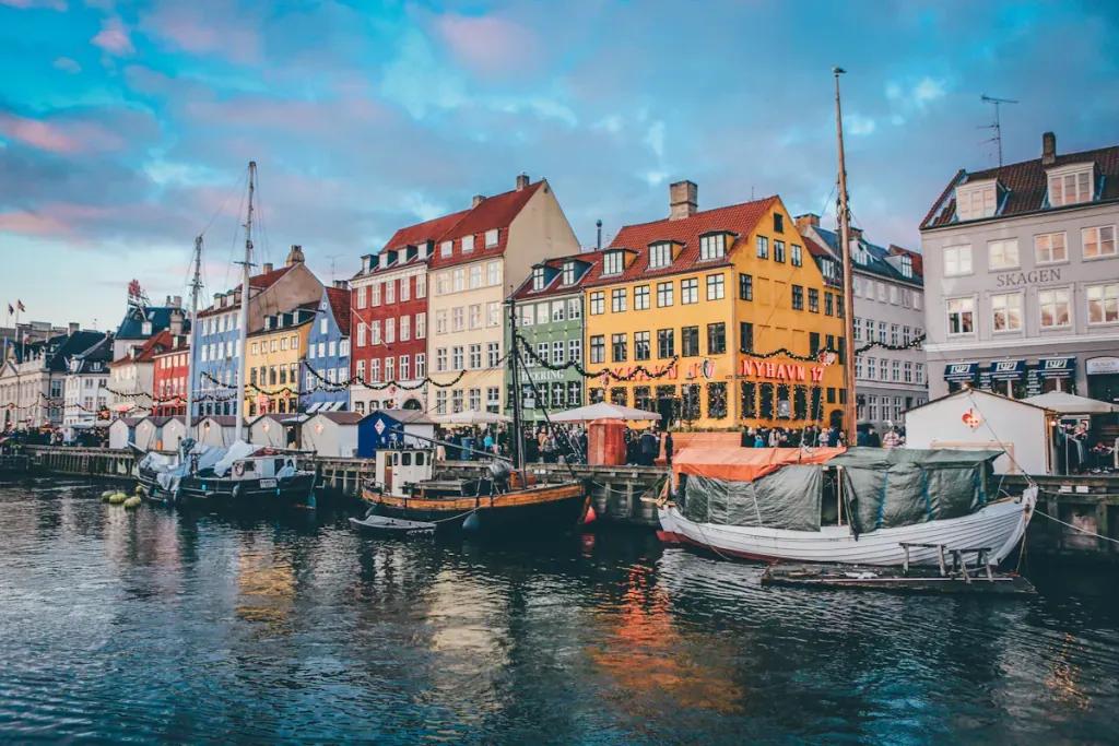 eSIM Copenhagen - Buy prepaid travel data for Copenhagen, Denmark