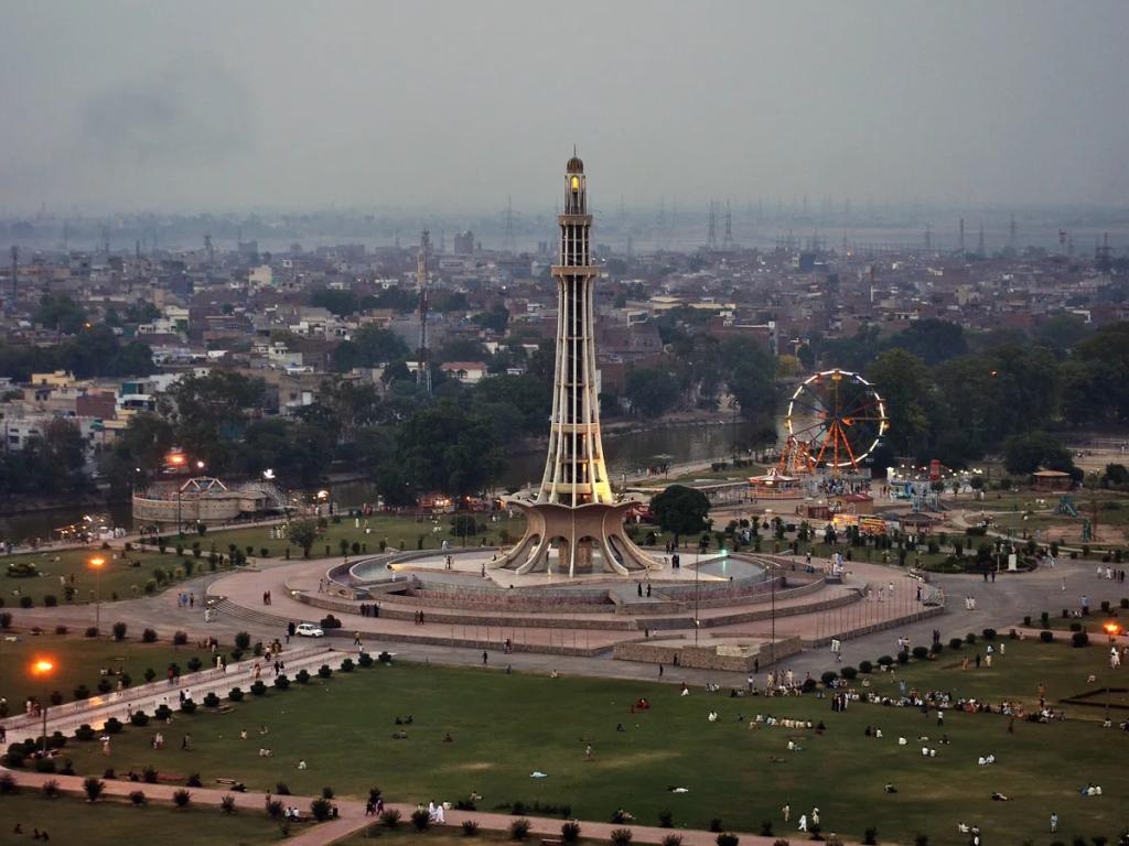 eSIM Lahore - Buy prepaid travel data for Lahore, Pakistan