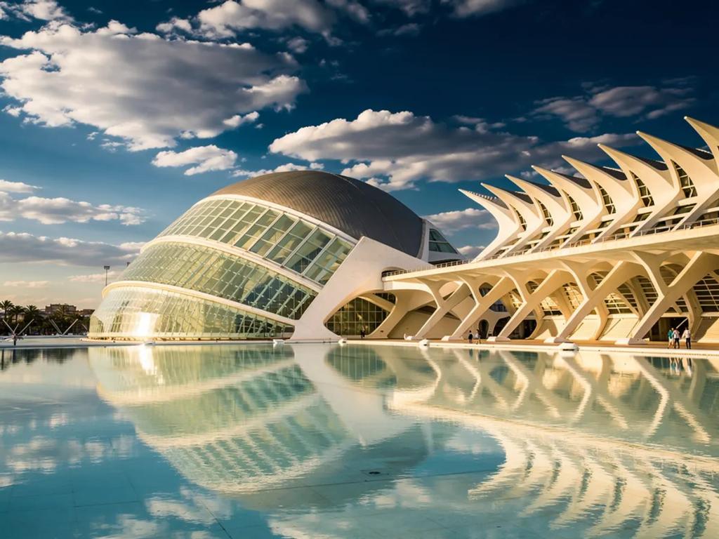 eSIM Valencia - Buy prepaid travel data for Valencia, Spain